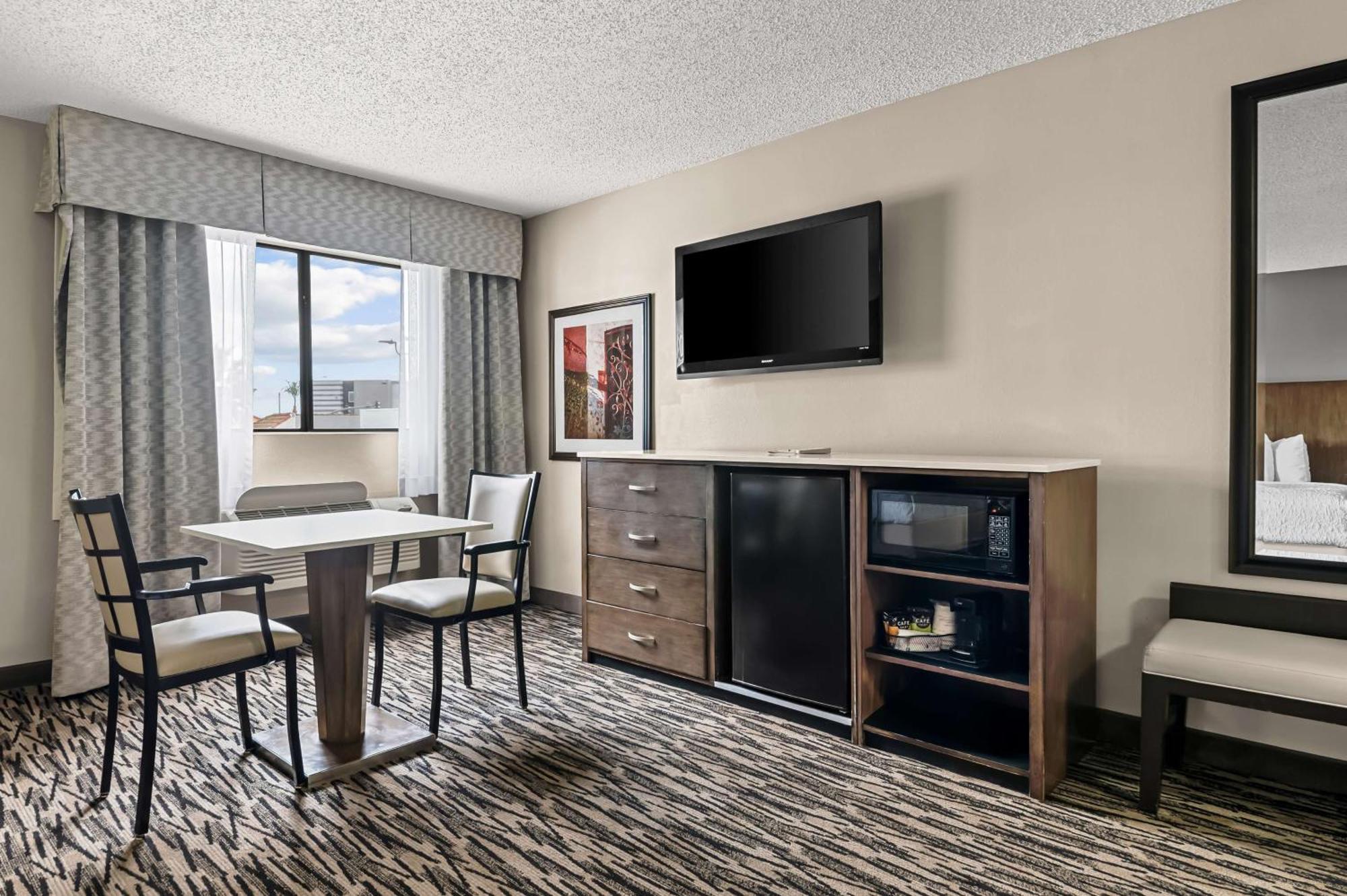 Best Western Los Alamitos Inn & Suites Екстер'єр фото