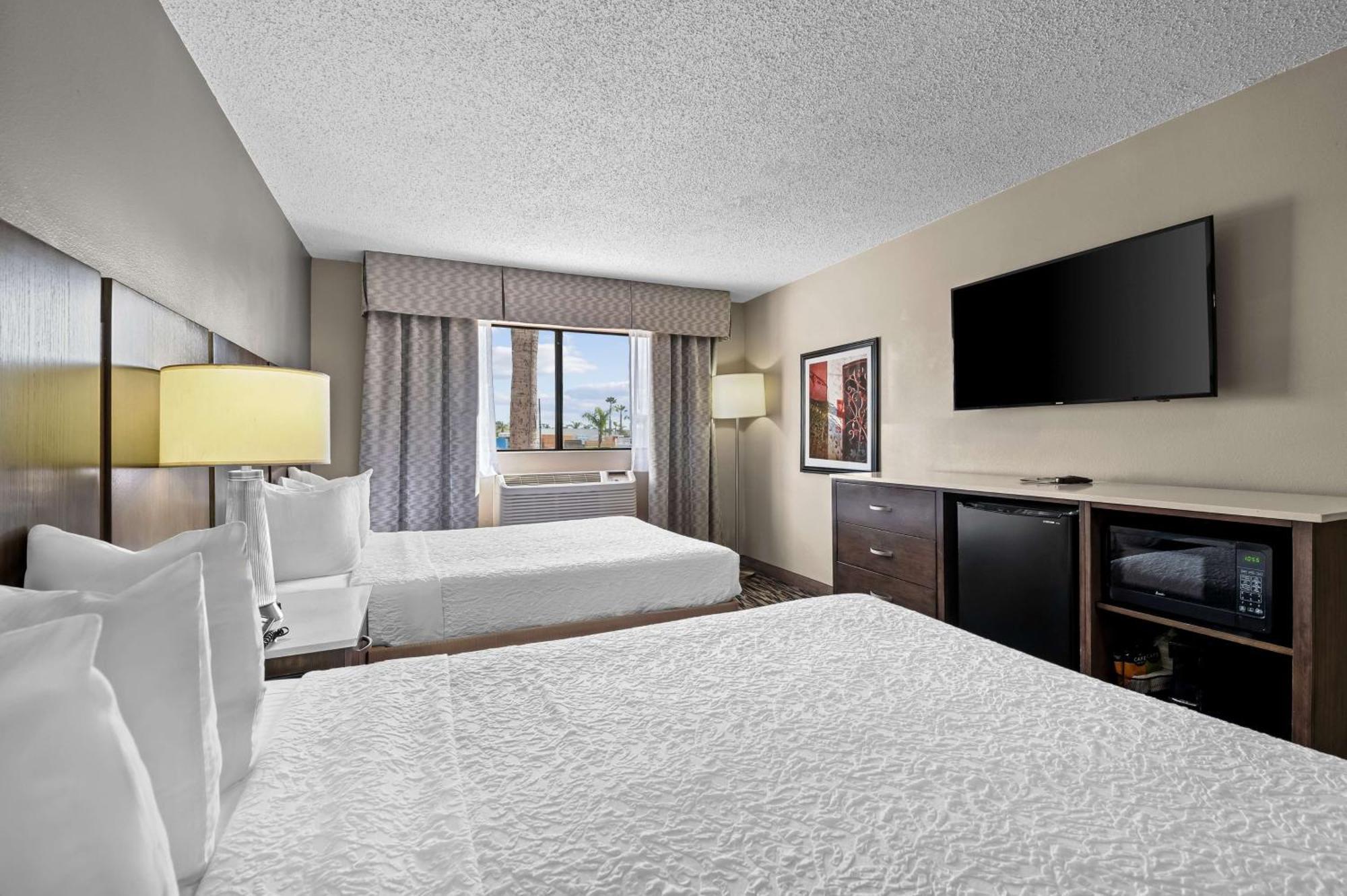 Best Western Los Alamitos Inn & Suites Екстер'єр фото